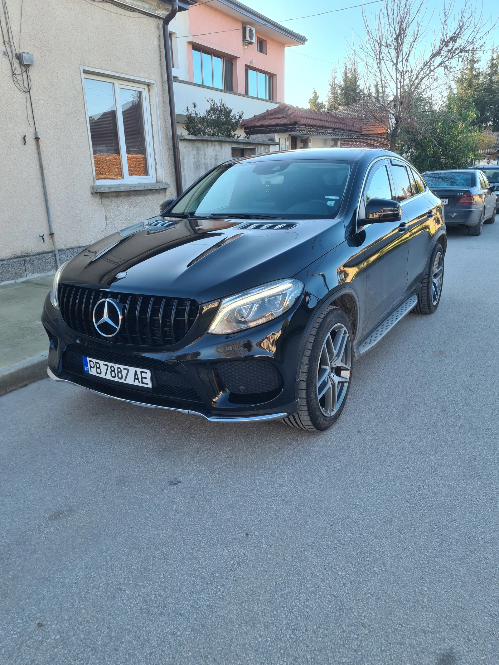 Mercedes-Benz GLE Coupe Окачването не е въздушно, AMG пакет , снимка 1