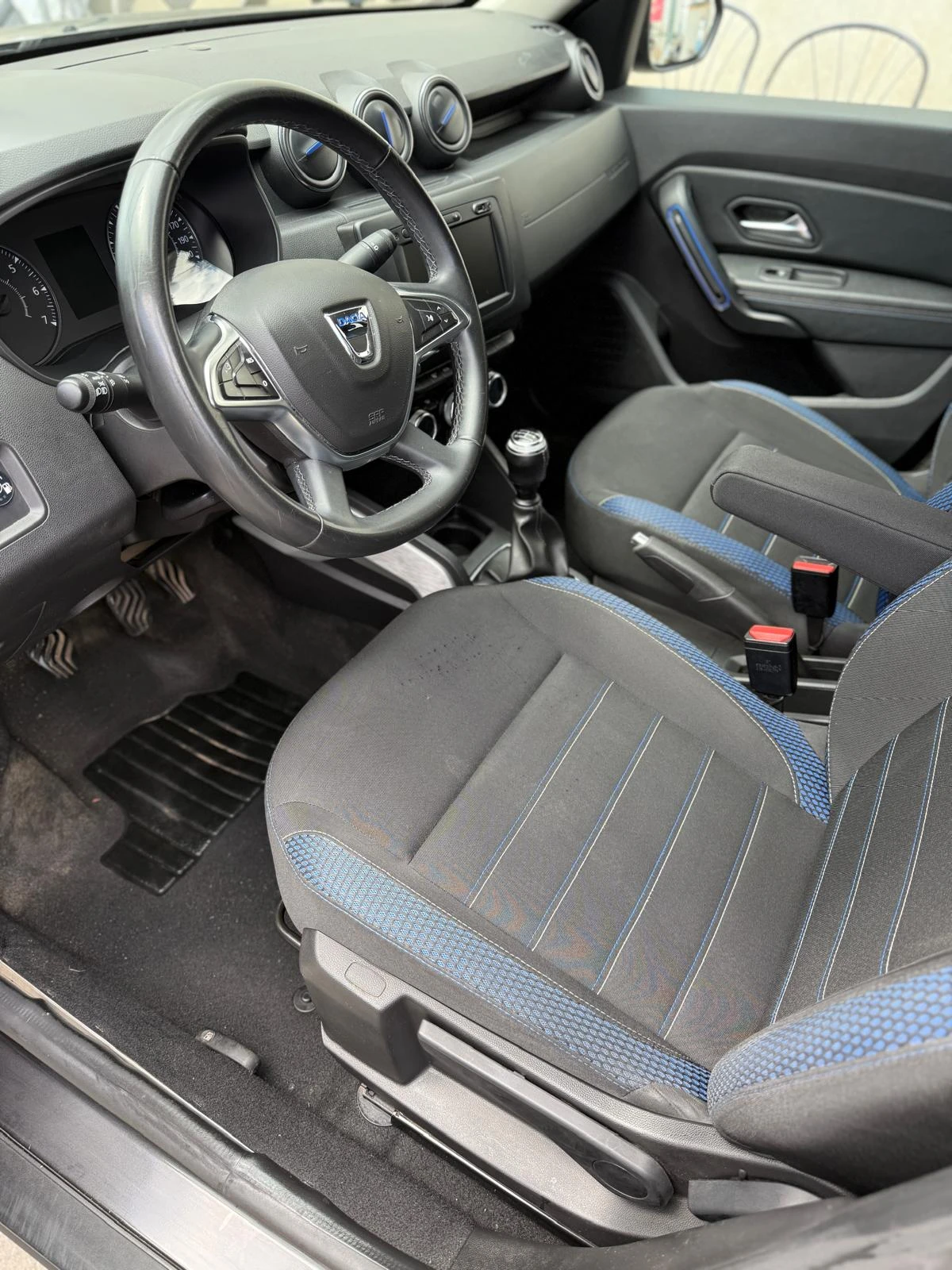 Dacia Duster N1 - Blue line 4x2 LPG  - изображение 4