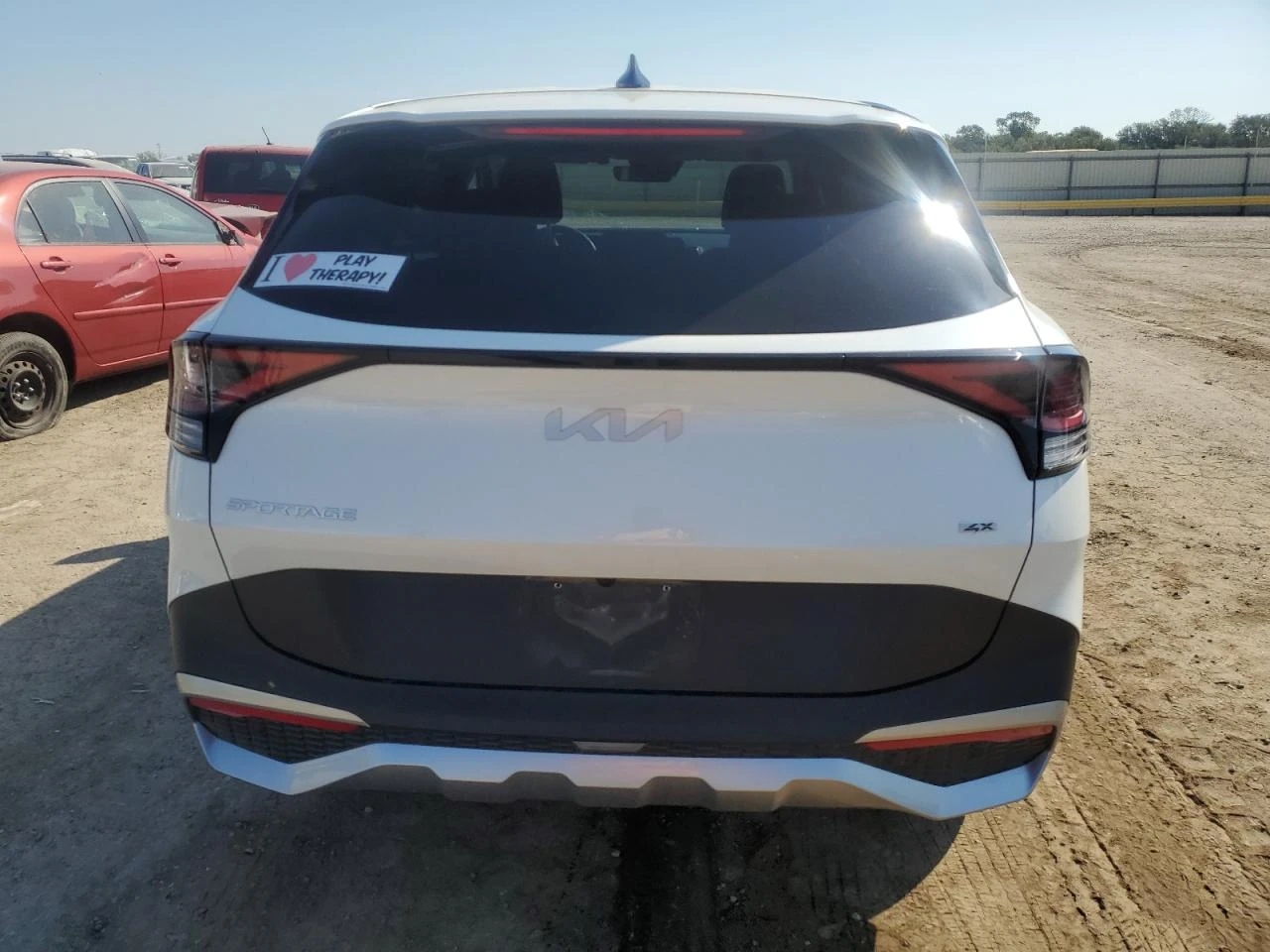 Kia Sportage LX - изображение 3