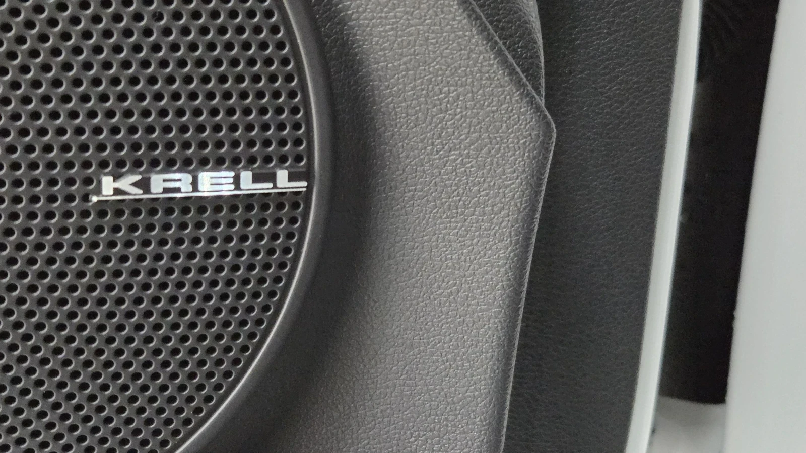 Hyundai Kona 64KWh/Premium/Blue Link/SOH100%, снимка 17 - Автомобили и джипове - 53714251