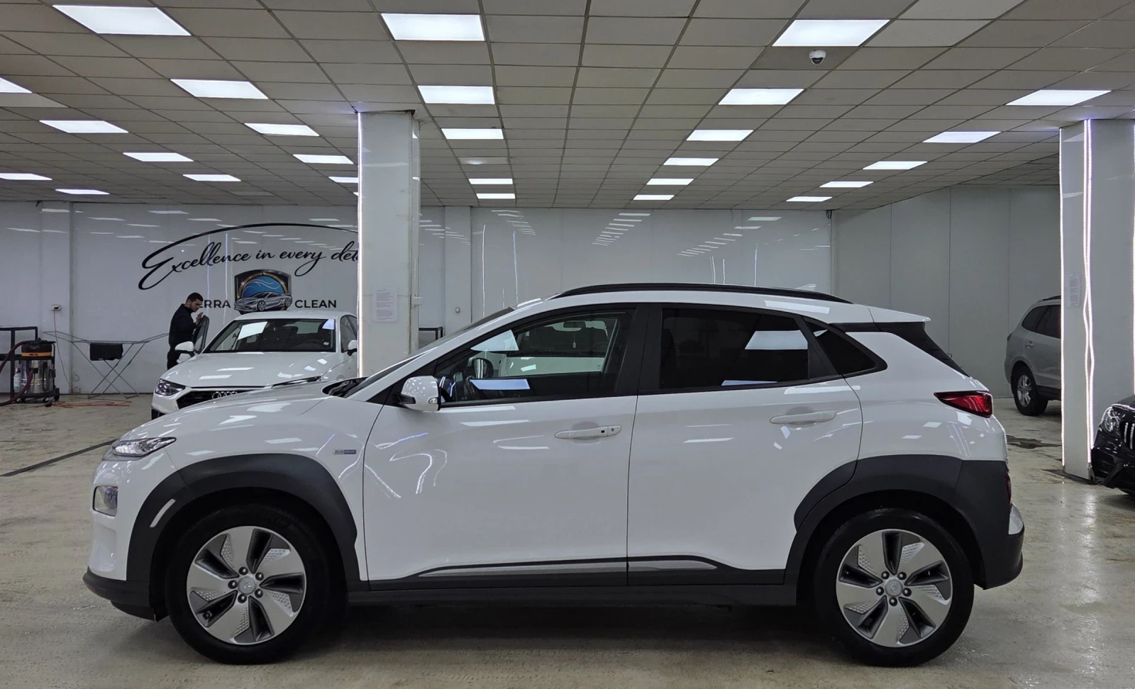 Hyundai Kona 64KWh/Premium/Blue Link/SOH100%, снимка 6 - Автомобили и джипове - 53714251