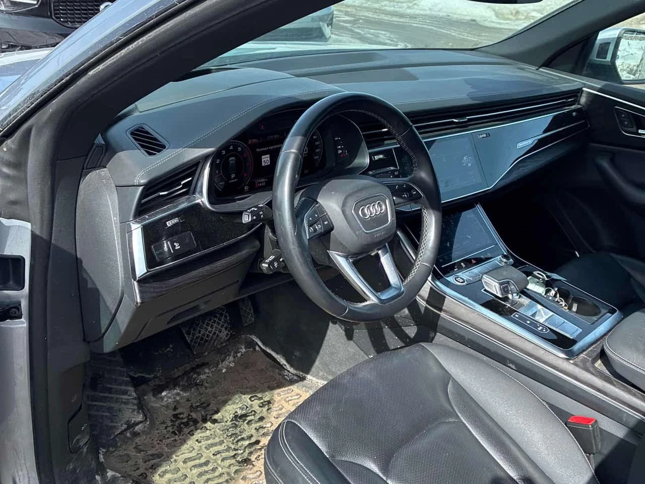 Audi Q8 * Technik * CARFAX * ЦЕНА ДО БГ, снимка 6 - Автомобили и джипове - 53981758