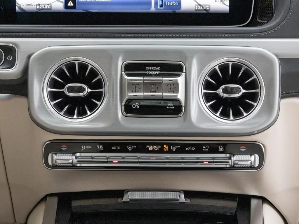 Mercedes-Benz G 63 AMG /FACELIFT/CARBON/EXCLUSIV/SUPERIOR/BURM/TV/360/, снимка 9 - Автомобили и джипове - 54041385