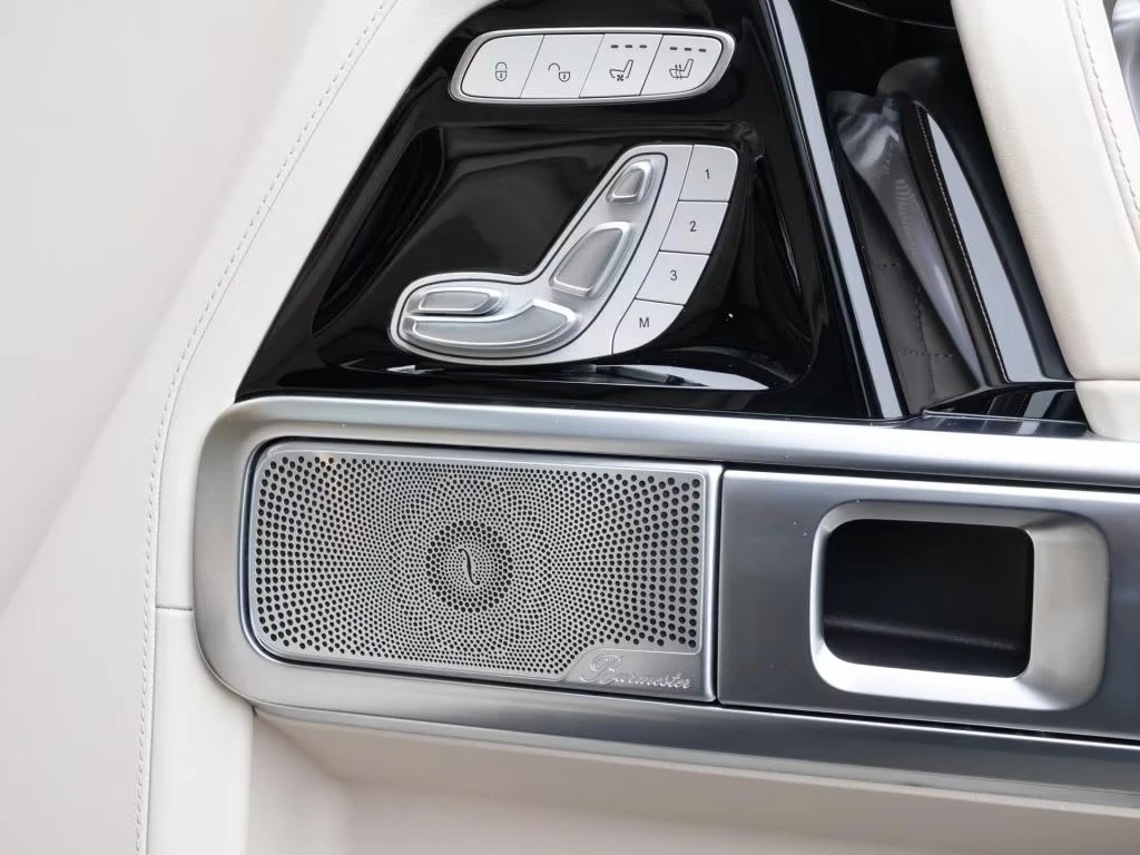 Mercedes-Benz G 63 AMG /FACELIFT/CARBON/EXCLUSIV/SUPERIOR/BURM/TV/360/, снимка 13 - Автомобили и джипове - 54041385