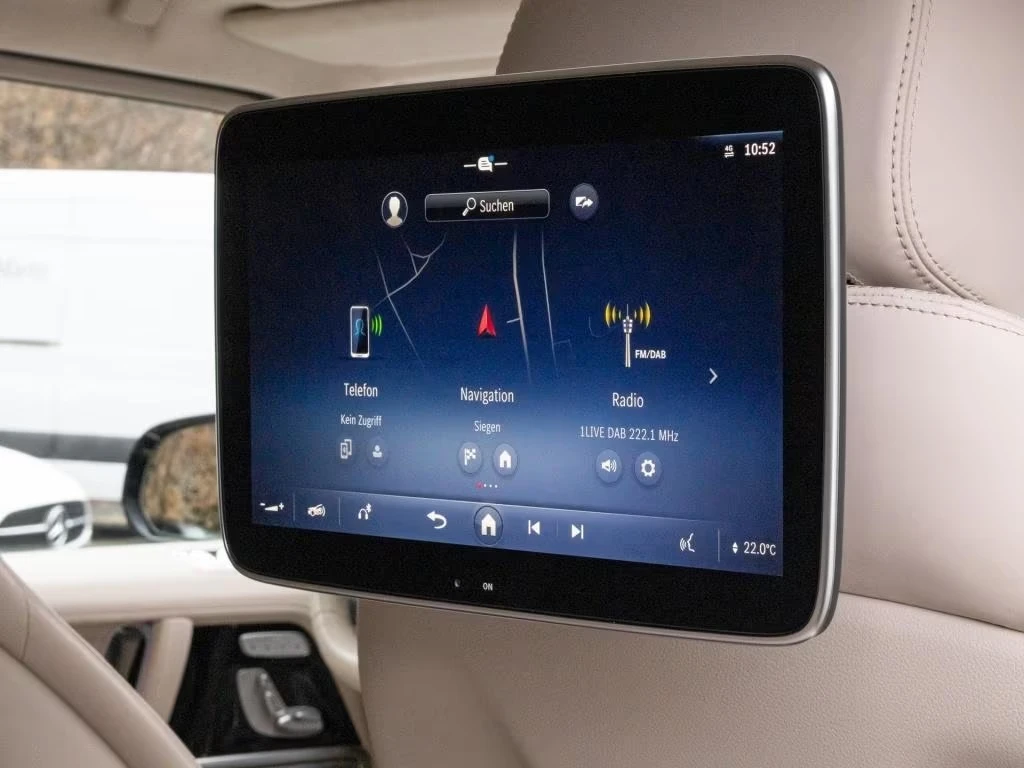 Mercedes-Benz G 63 AMG /FACELIFT/CARBON/EXCLUSIV/SUPERIOR/BURM/TV/360/, снимка 15 - Автомобили и джипове - 54041385