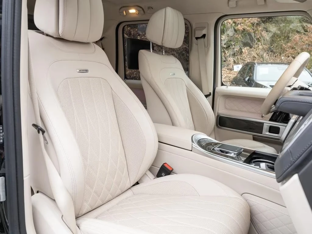 Mercedes-Benz G 63 AMG /FACELIFT/CARBON/EXCLUSIV/SUPERIOR/BURM/TV/360/, снимка 12 - Автомобили и джипове - 54041385