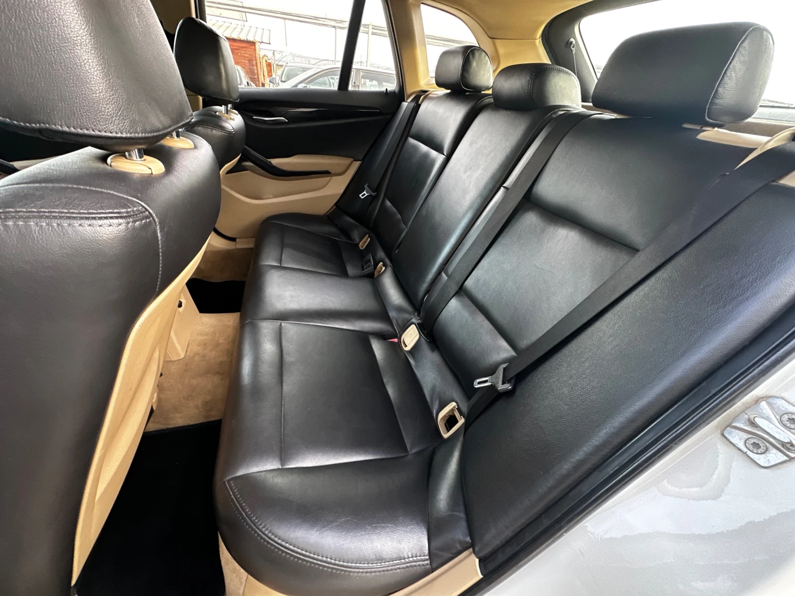 BMW X1 2.0d X-drive Автомат* Нави* Кожа* , снимка 15 - Автомобили и джипове - 54222561