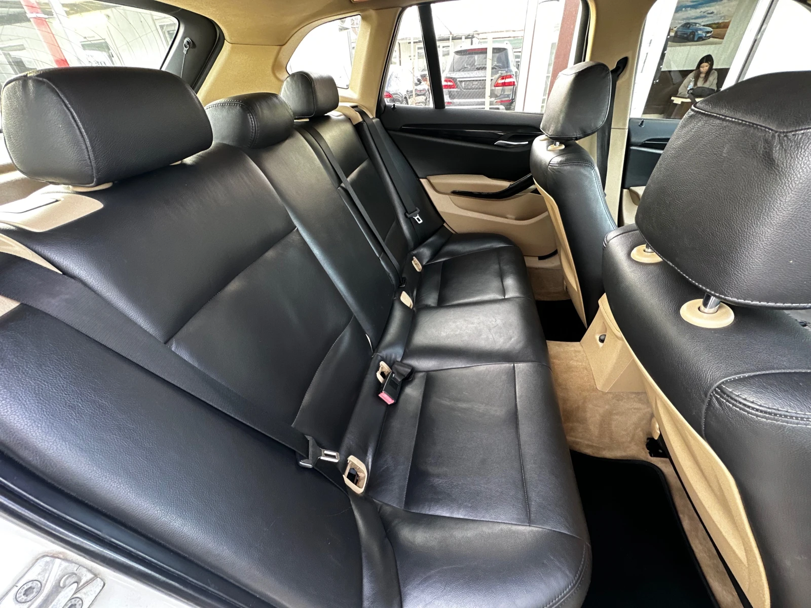 BMW X1 2.0d X-drive Автомат* Нави* Кожа* , снимка 14 - Автомобили и джипове - 54222561