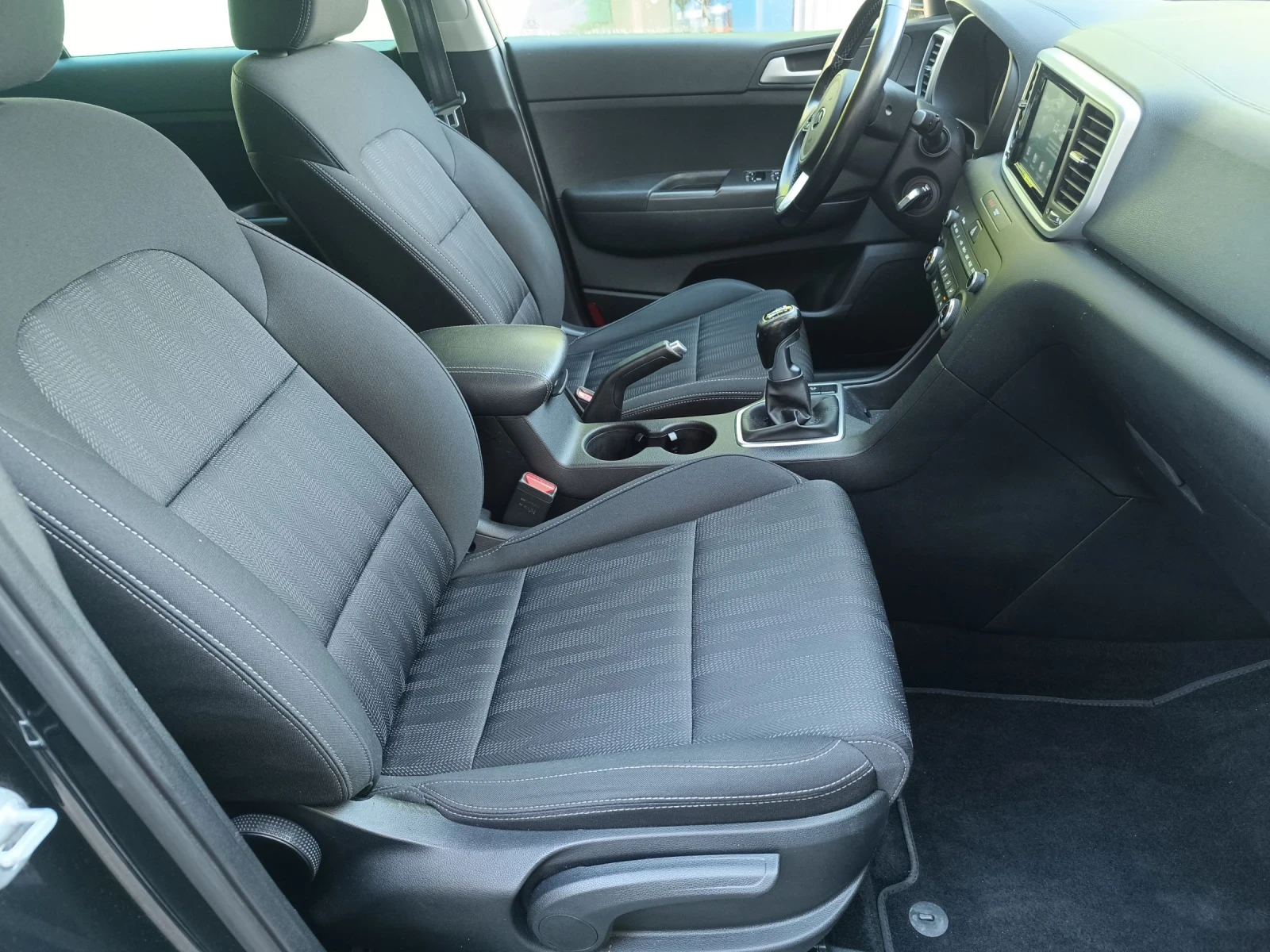 Kia Sportage 1.6 GDI ������ -��� 141000 | Mobile.bg � ����������� 14