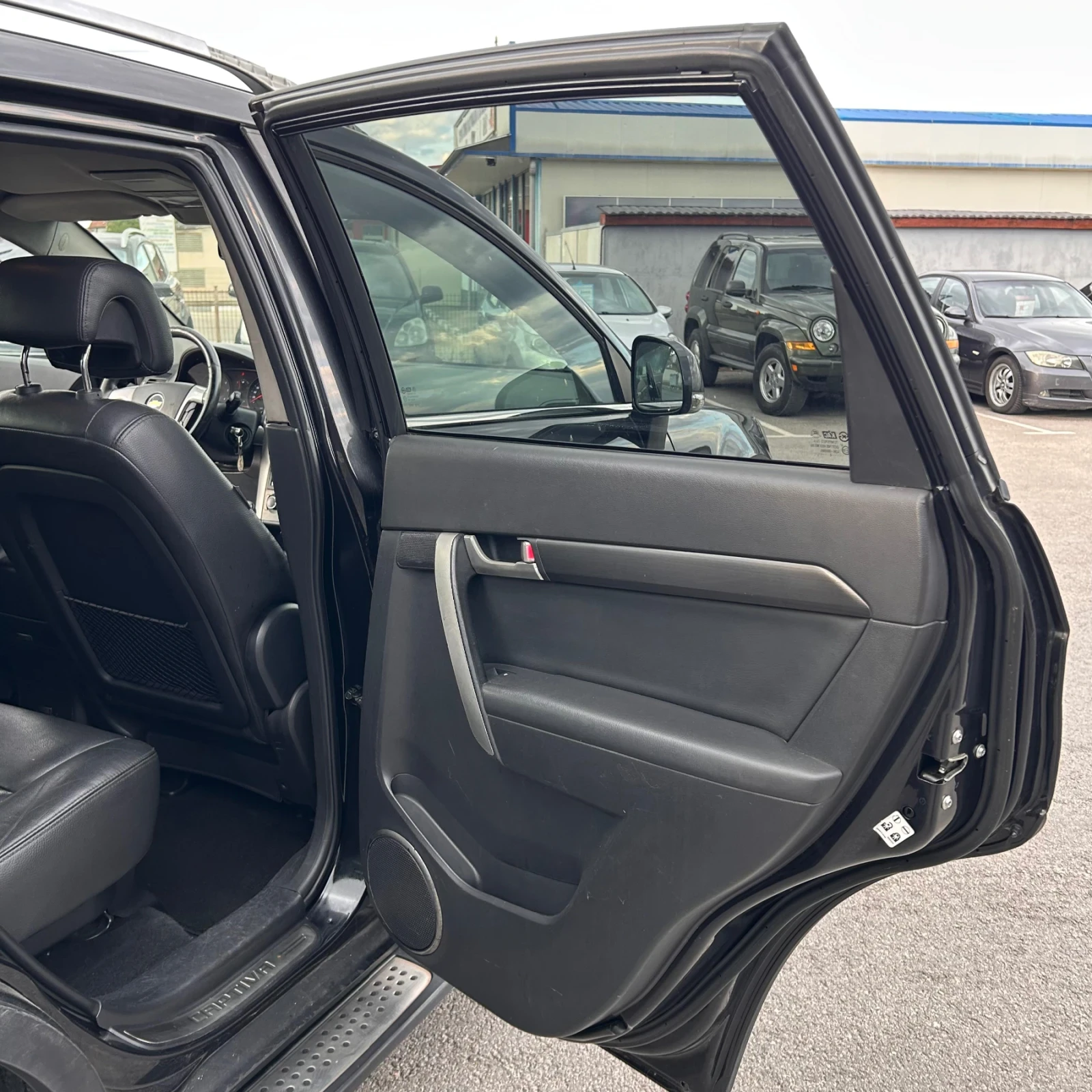 Chevrolet Captiva 2.0d 4x4 150кс, снимка 14 - Автомобили и джипове - 55875445