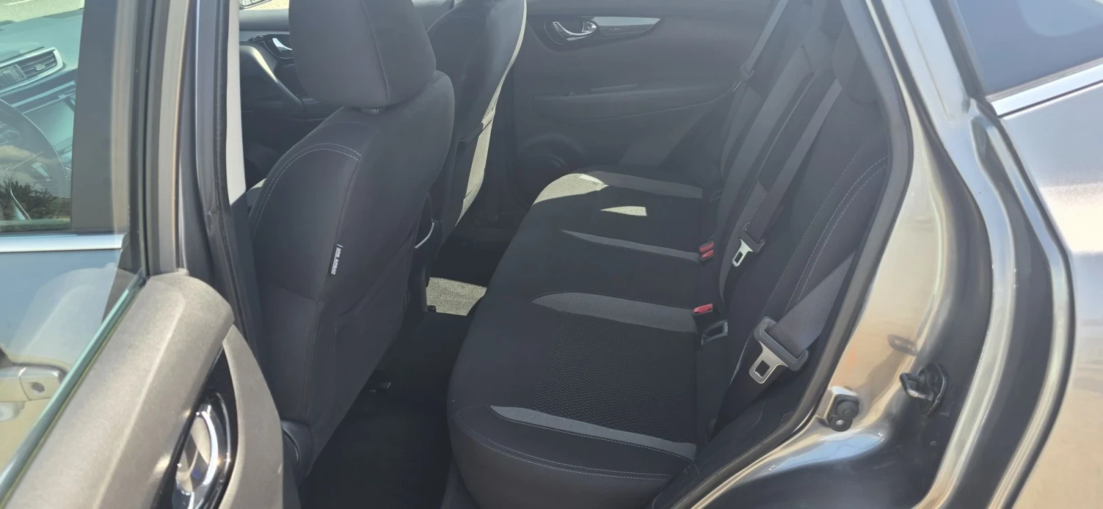Nissan Qashqai 1.5 Dci-116hp-camera360-face lift-Automato, снимка 9 - Автомобили и джипове - 55888265