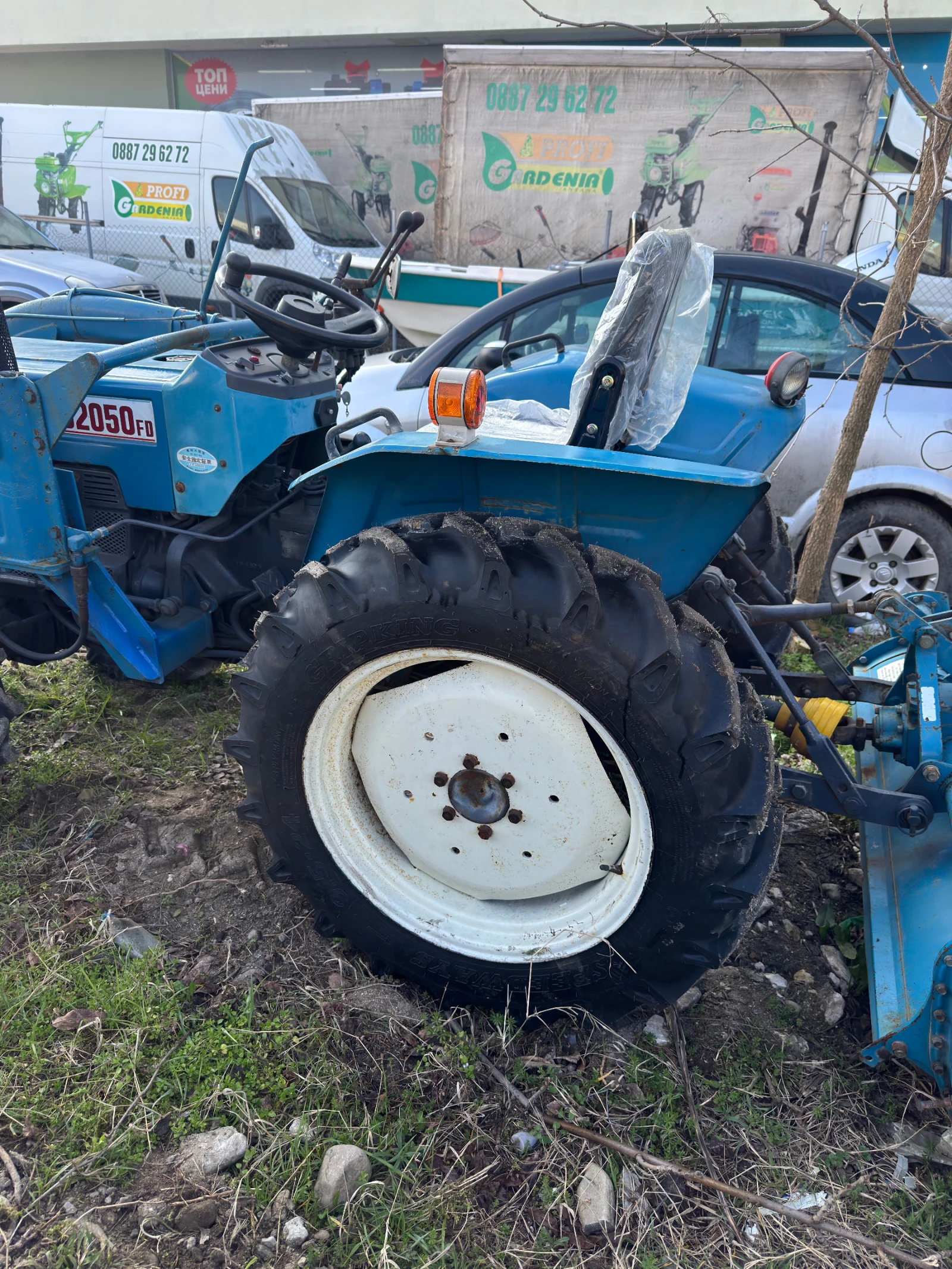 ������� Mitsubishi D2050/FL | Mobile.bg � ����������� 5