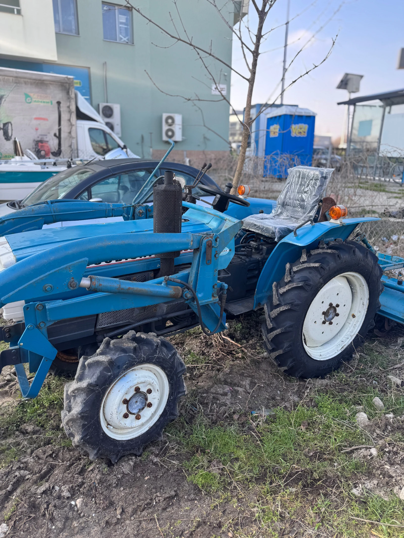 ������� Mitsubishi D2050/FL | Mobile.bg � ����������� 3