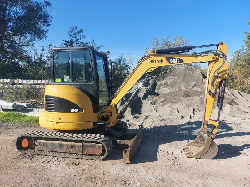 Багер Cat 304D CR, снимка 2 - Индустриална техника - 48369002