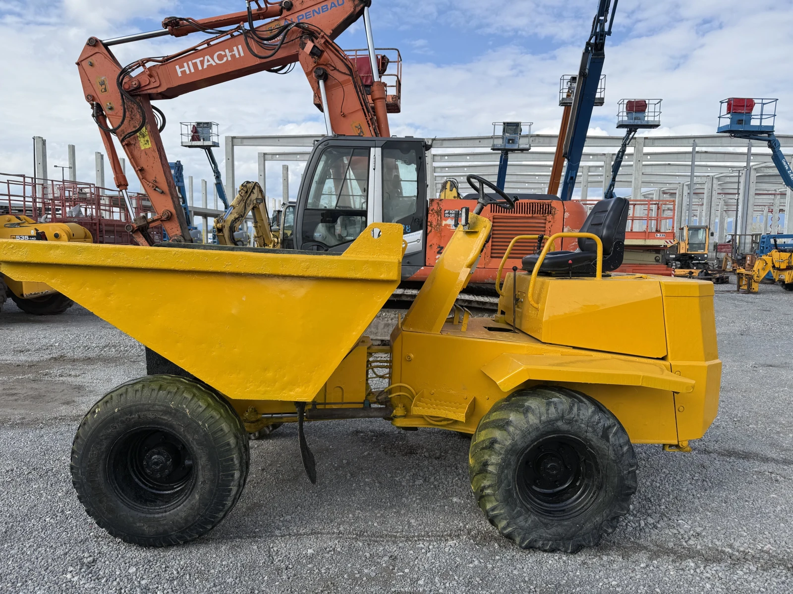 ������ �� ������� ��������� Thwaites XR3000 3000 ��., 2004 �. | Mobile.bg � ����������� 4