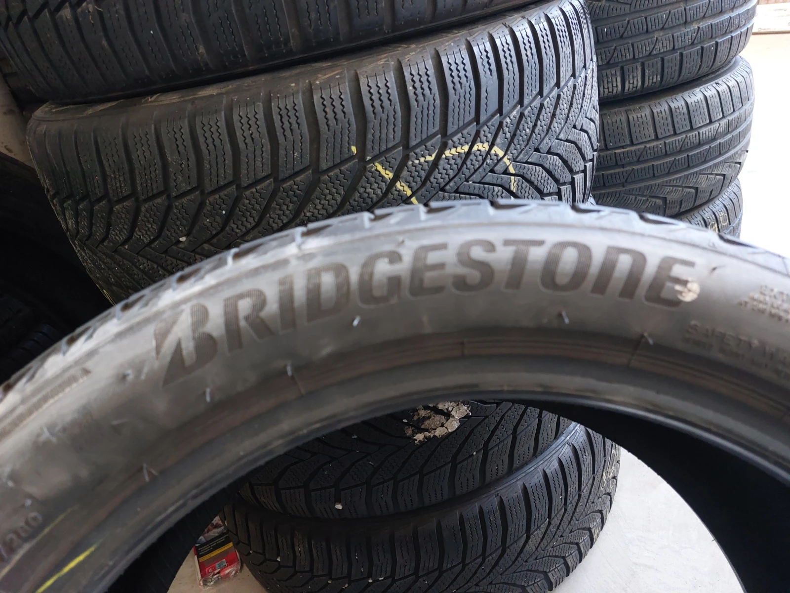 ���� 255/40R18 | Mobile.bg � ����������� 4