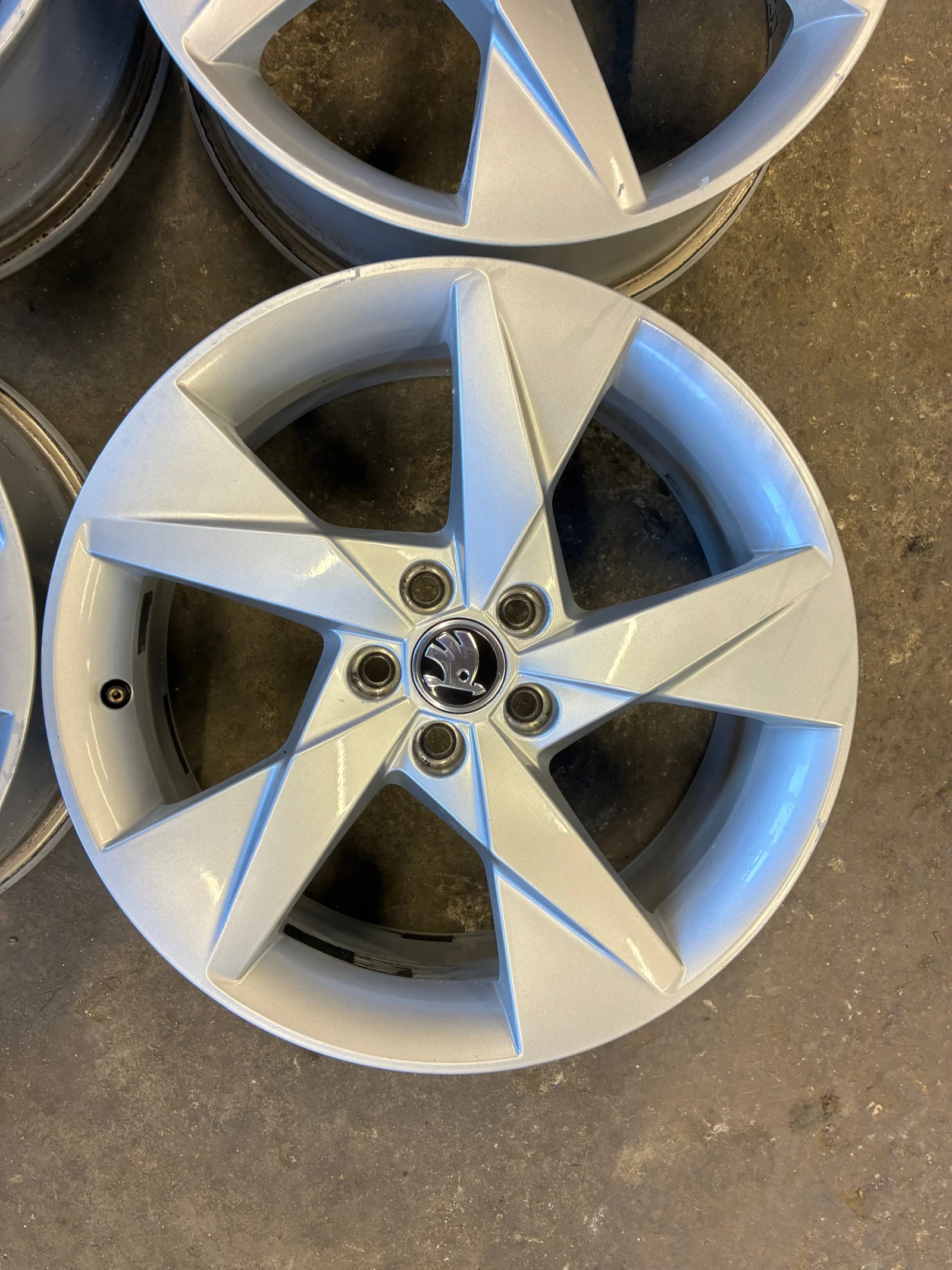 ������ �� Skoda | Mobile.bg � ����������� 5