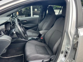 Toyota Corolla 1.8 HYBRID, снимка 12