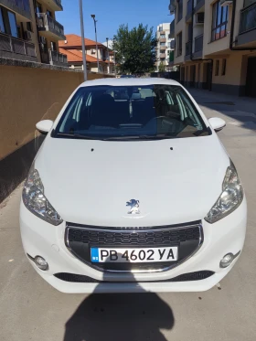 ������ Peugeot 208