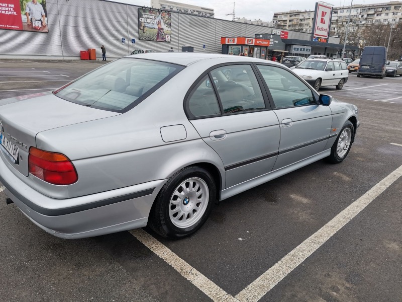 BMW 525 tds, снимка 6 - Автомобили и джипове - 43878461