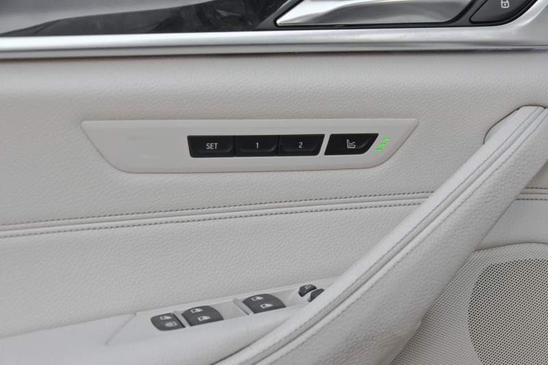 BMW 530 M PACKET LED DISTRONIC Head Up , снимка 14 - Автомобили и джипове - 46297464