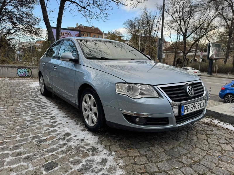 VW Passat, снимка 1 - Автомобили и джипове - 48139585