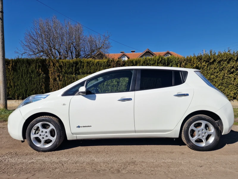 Nissan Leaf  30 kWh, 150 km с едно зареждане, снимка 2 - Автомобили и джипове - 49413397