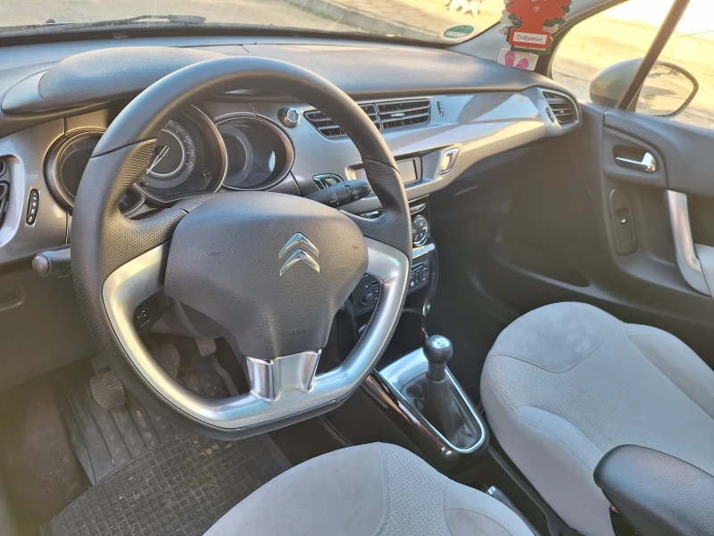 Citroen C3 1.4, снимка 8 - Автомобили и джипове - 49426759