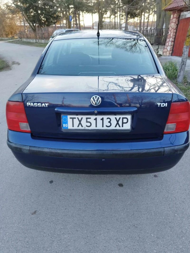 VW Passat 1.9 TDI, снимка 4 - Автомобили и джипове - 49427596