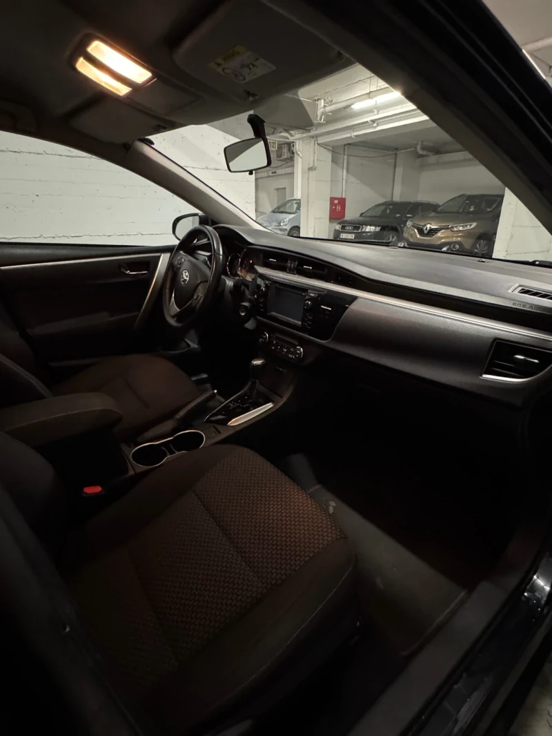 Toyota Corolla E15EJ A, снимка 11 - Автомобили и джипове - 51655358