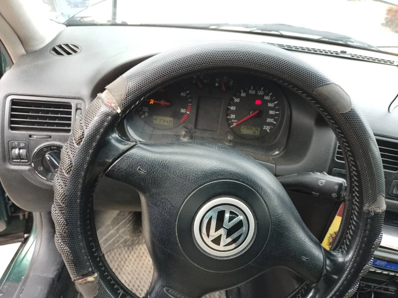 VW Bora, снимка 2 - Автомобили и джипове - 52067756