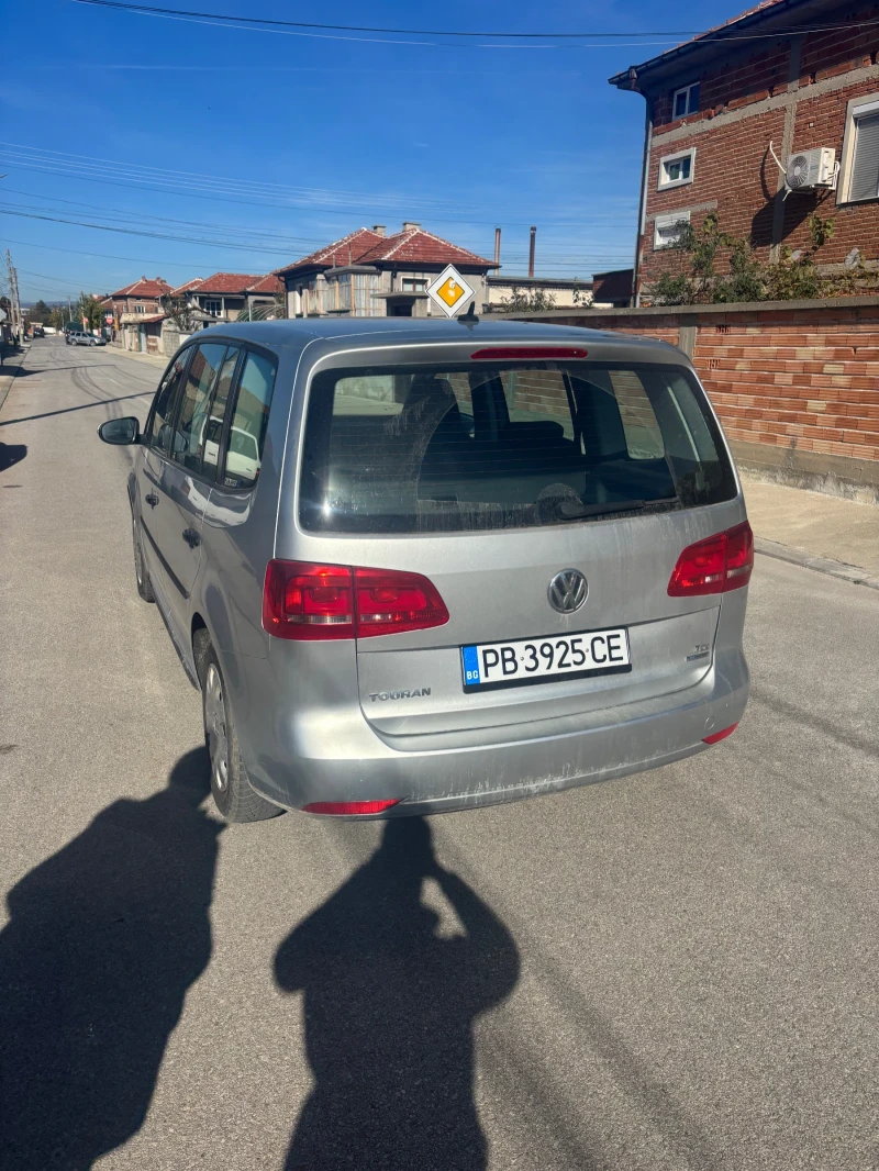 VW Touran, снимка 2 - Автомобили и джипове - 52615621