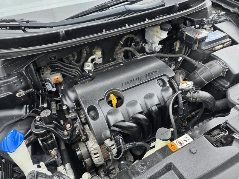 Hyundai I30 1.4 I ;LED светлини, снимка 17 - Автомобили и джипове - 52307378