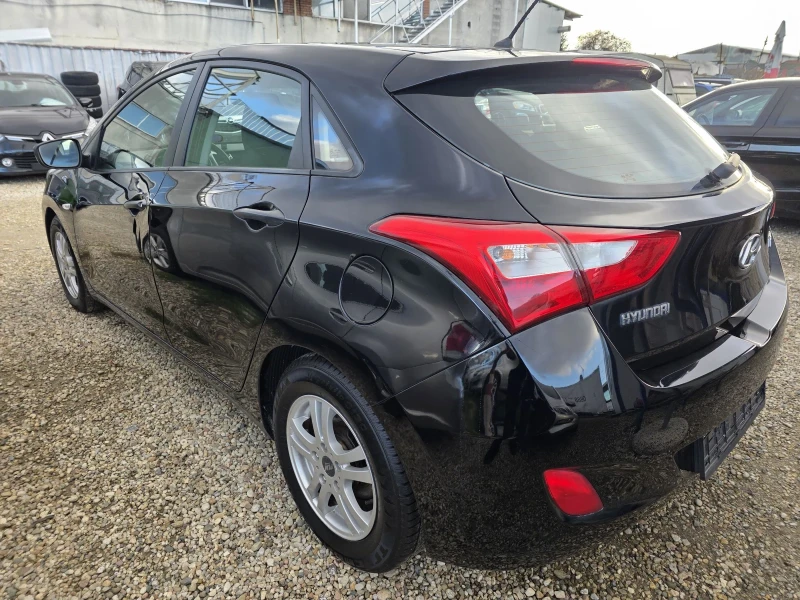 Hyundai I30 1.4 I ;LED светлини, снимка 6 - Автомобили и джипове - 52307378