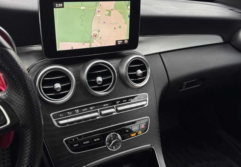 Mercedes-Benz C 300 * CARFAX * ЦЕНА ДО БГ, снимка 8 - Автомобили и джипове - 52792146