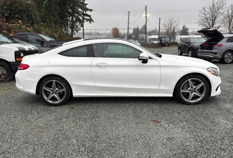 Mercedes-Benz C 300 * CARFAX * ЦЕНА ДО БГ, снимка 4 - Автомобили и джипове - 52792146