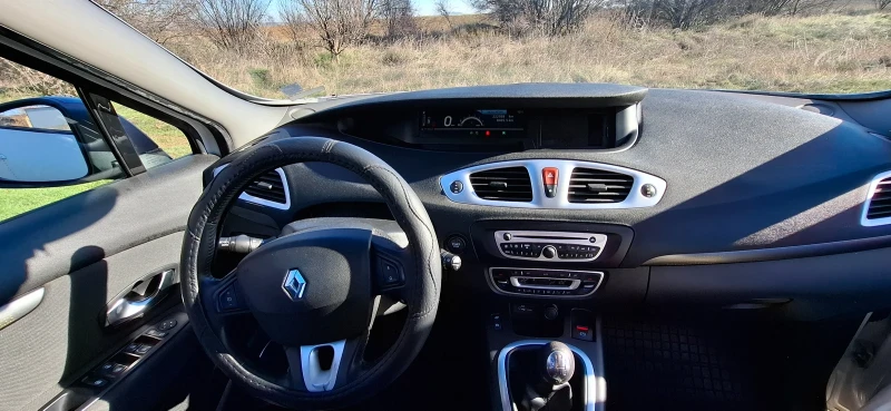 Renault Scenic X-Mod, снимка 10 - Автомобили и джипове - 52934931