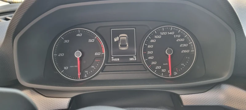 Seat Leon, снимка 8 - Автомобили и джипове - 53228781