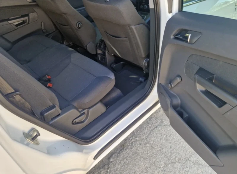 Opel Zafira, снимка 14 - Автомобили и джипове - 53373914