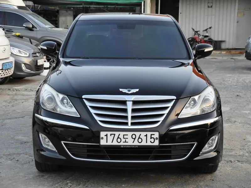 Hyundai Genesis 3.3, снимка 3 - Автомобили и джипове - 54615936