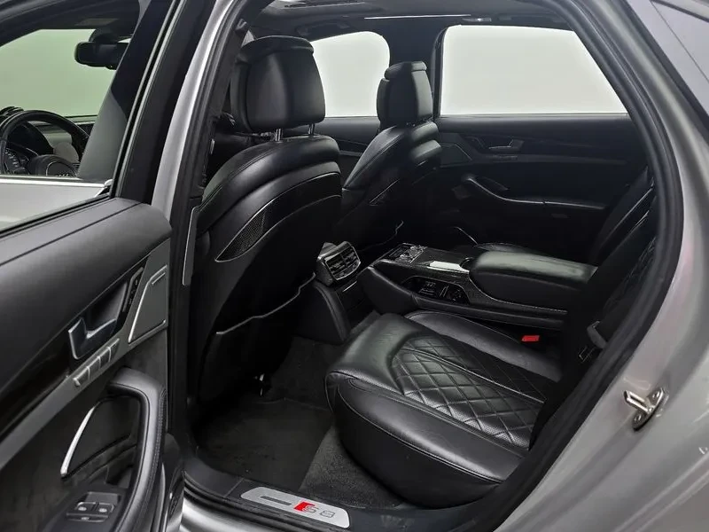 Audi S8 40 TFSI , снимка 12 - Автомобили и джипове - 56159441