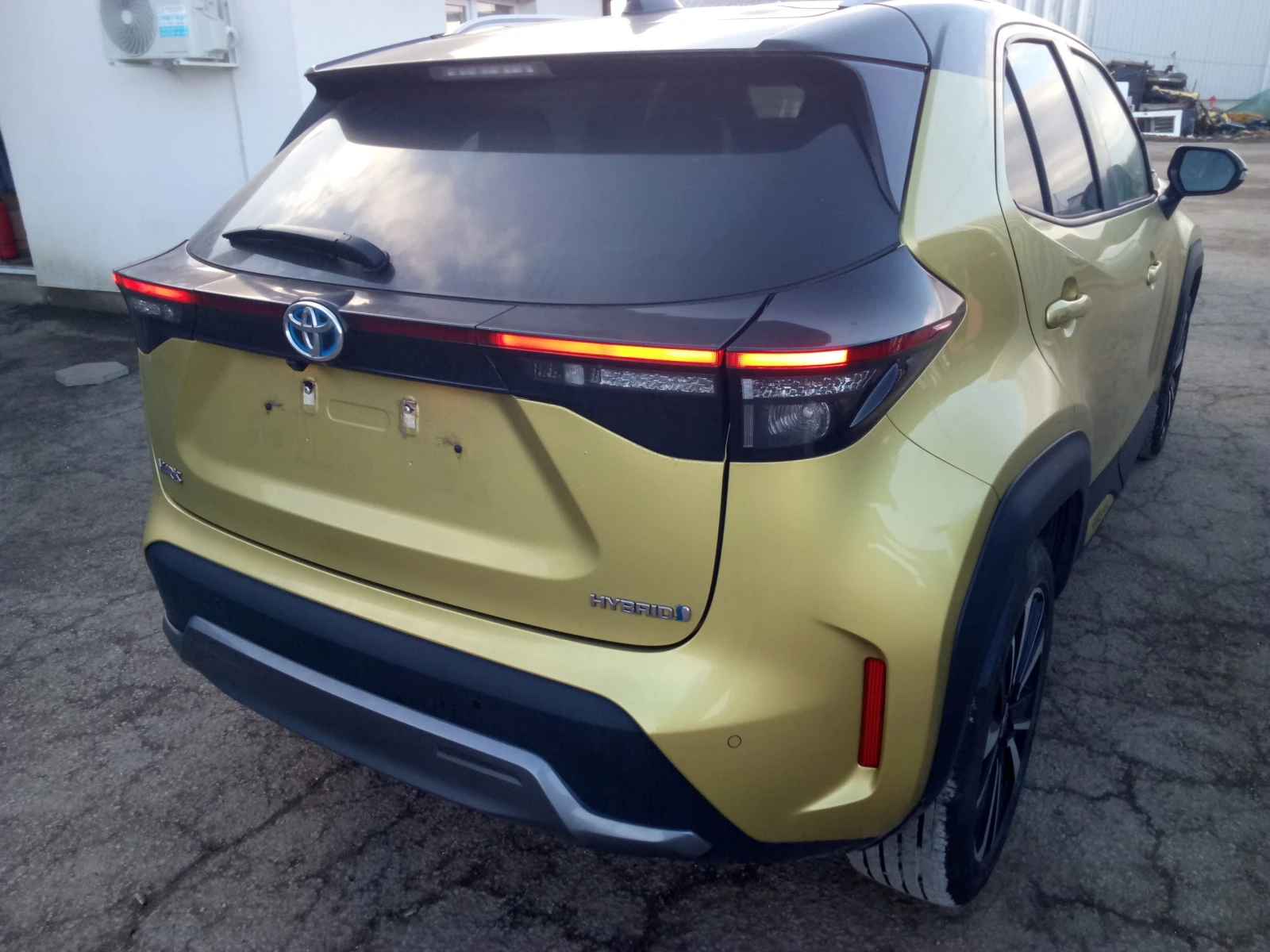 Toyota Yaris Cross 1.5 хибрид - изображение 3