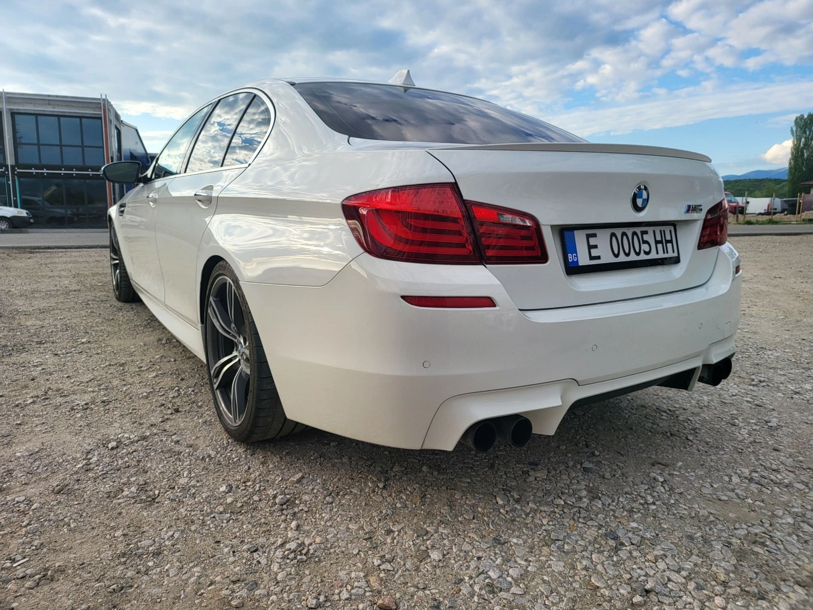 BMW M5  - изображение 5