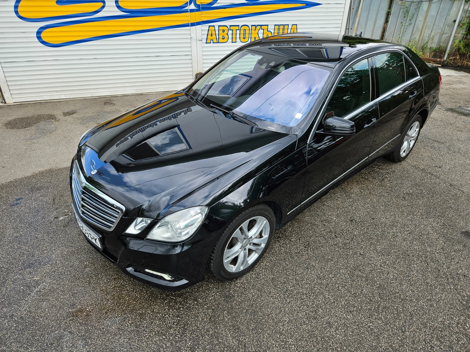 Mercedes-Benz E 500 4-MATIK-FULL-189000km. - изображение 2