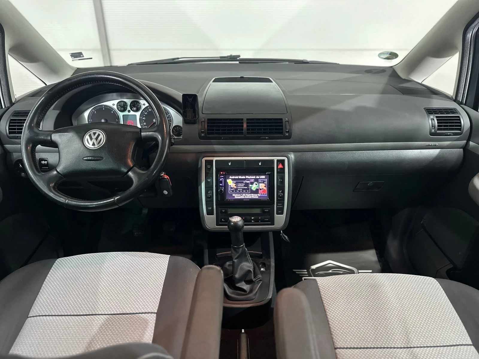 VW Sharan * NAVI* 7 места - изображение 9