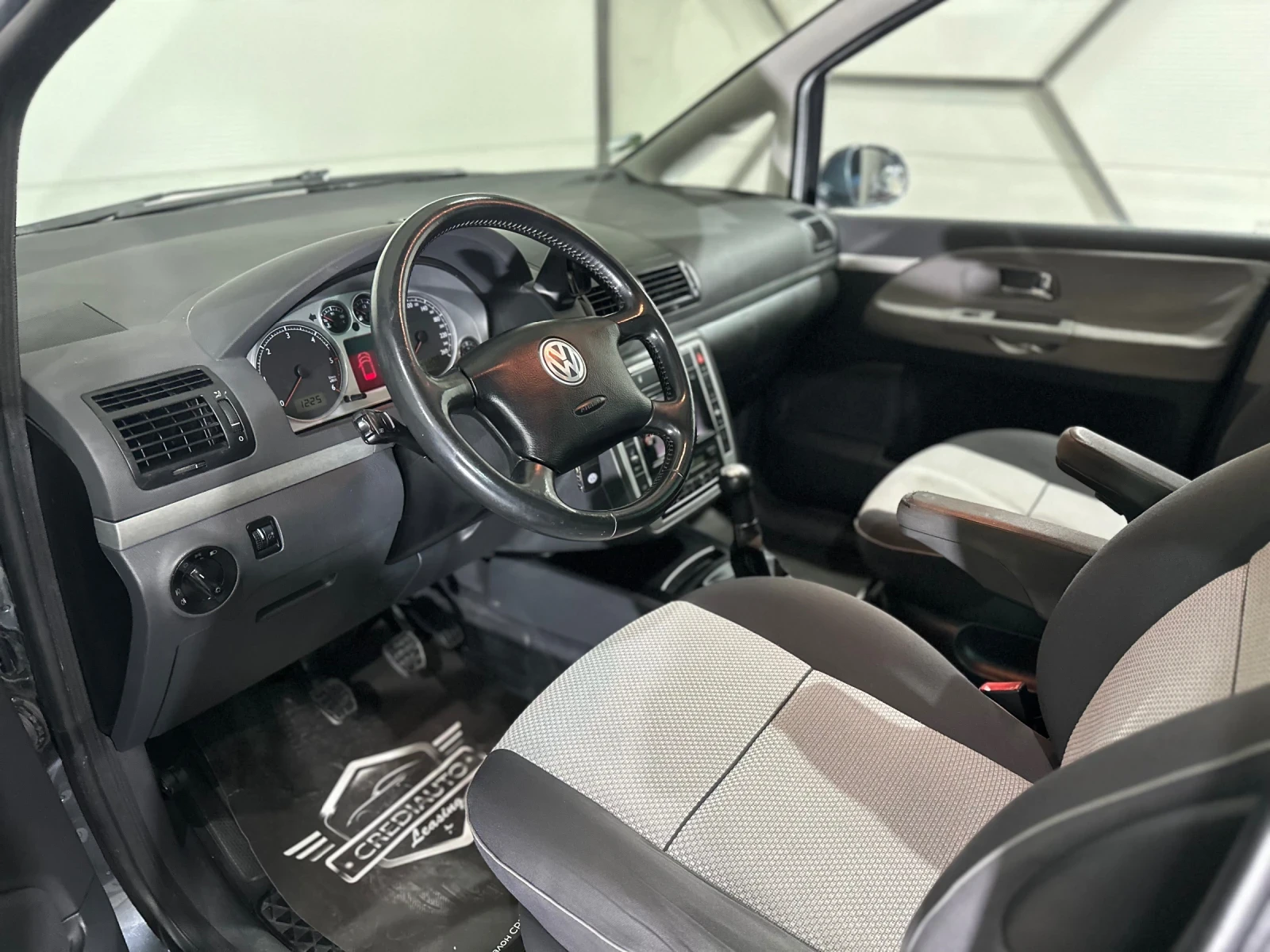 VW Sharan * NAVI* 7 места - изображение 7