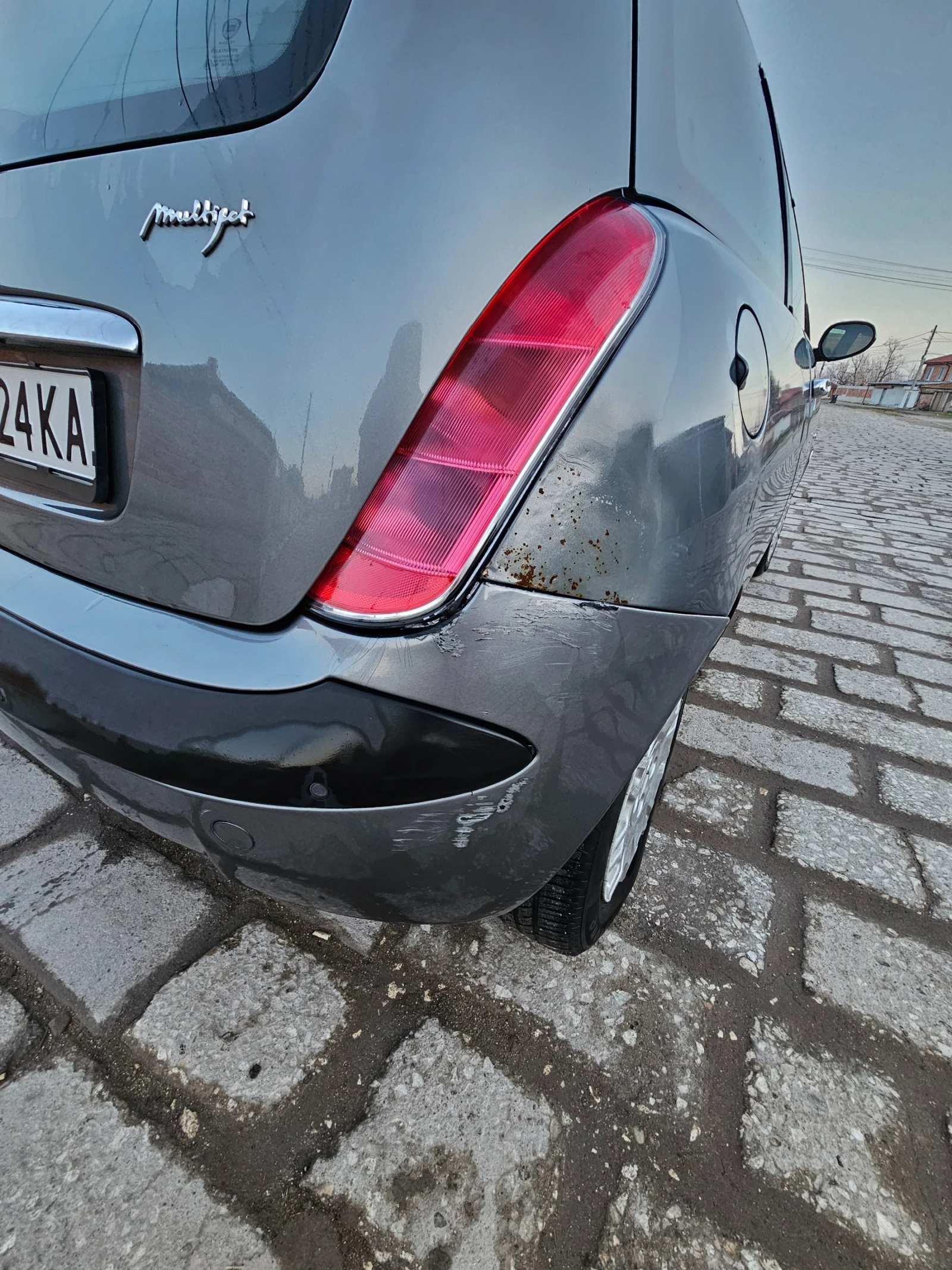 Lancia Ypsilon  - изображение 8