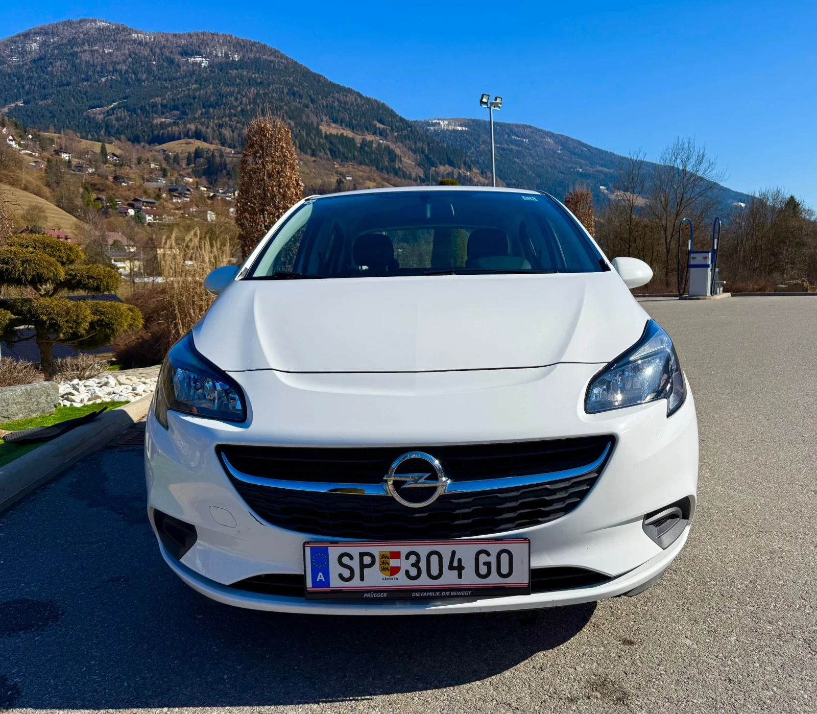 Opel Corsa Opel Corsa 1.4 Edition Automatic. лимузина