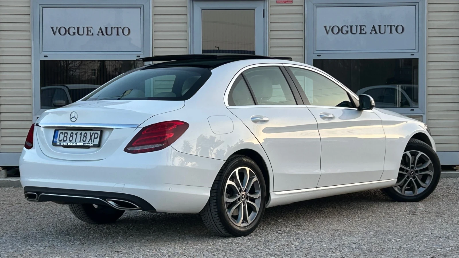 Mercedes-Benz C 300 4MATIC* PANO* 360* KEYLESS* MEMORY, снимка 2 - Автомобили и джипове - 54066905