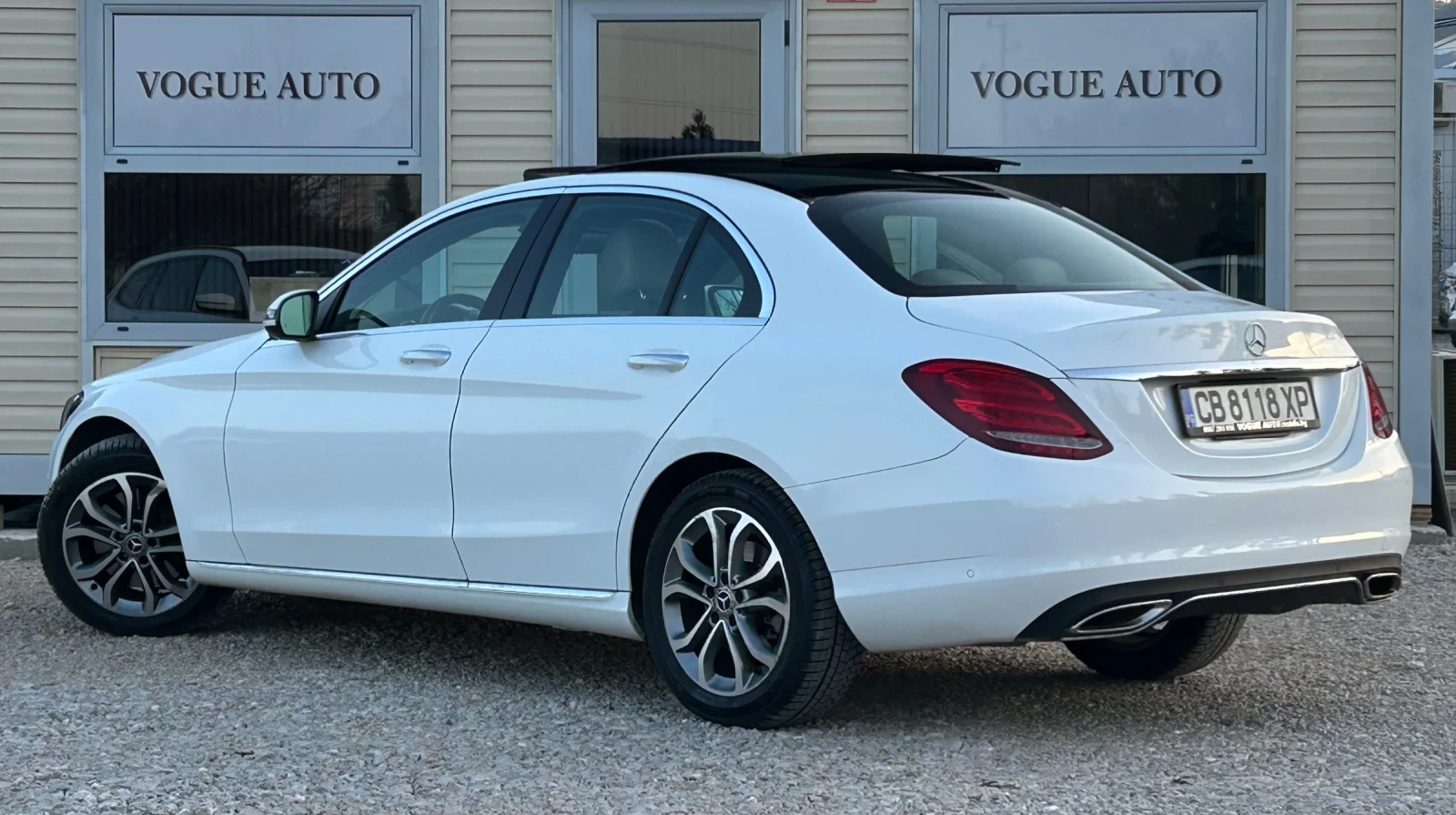 Mercedes-Benz C 300 4MATIC* PANO* 360* KEYLESS* MEMORY, снимка 4 - Автомобили и джипове - 54066905